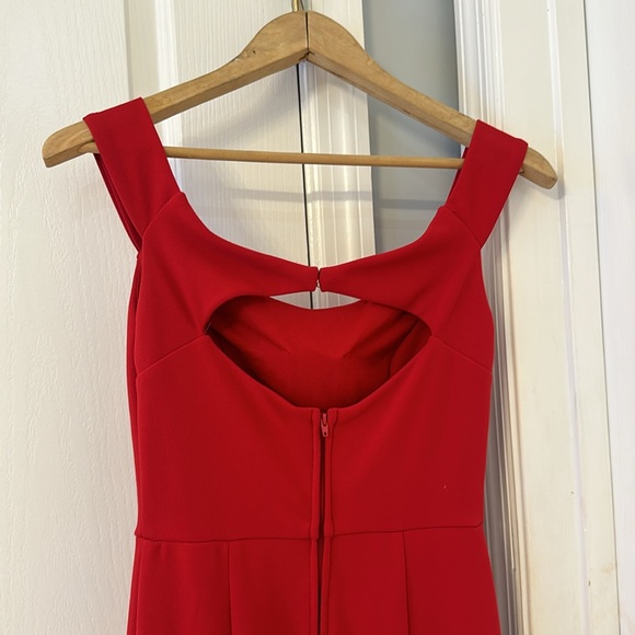 Jackie Kristopher Red Mermaid Gown – Size 1 | Elegant Formal Dress - Picture 6 of 10